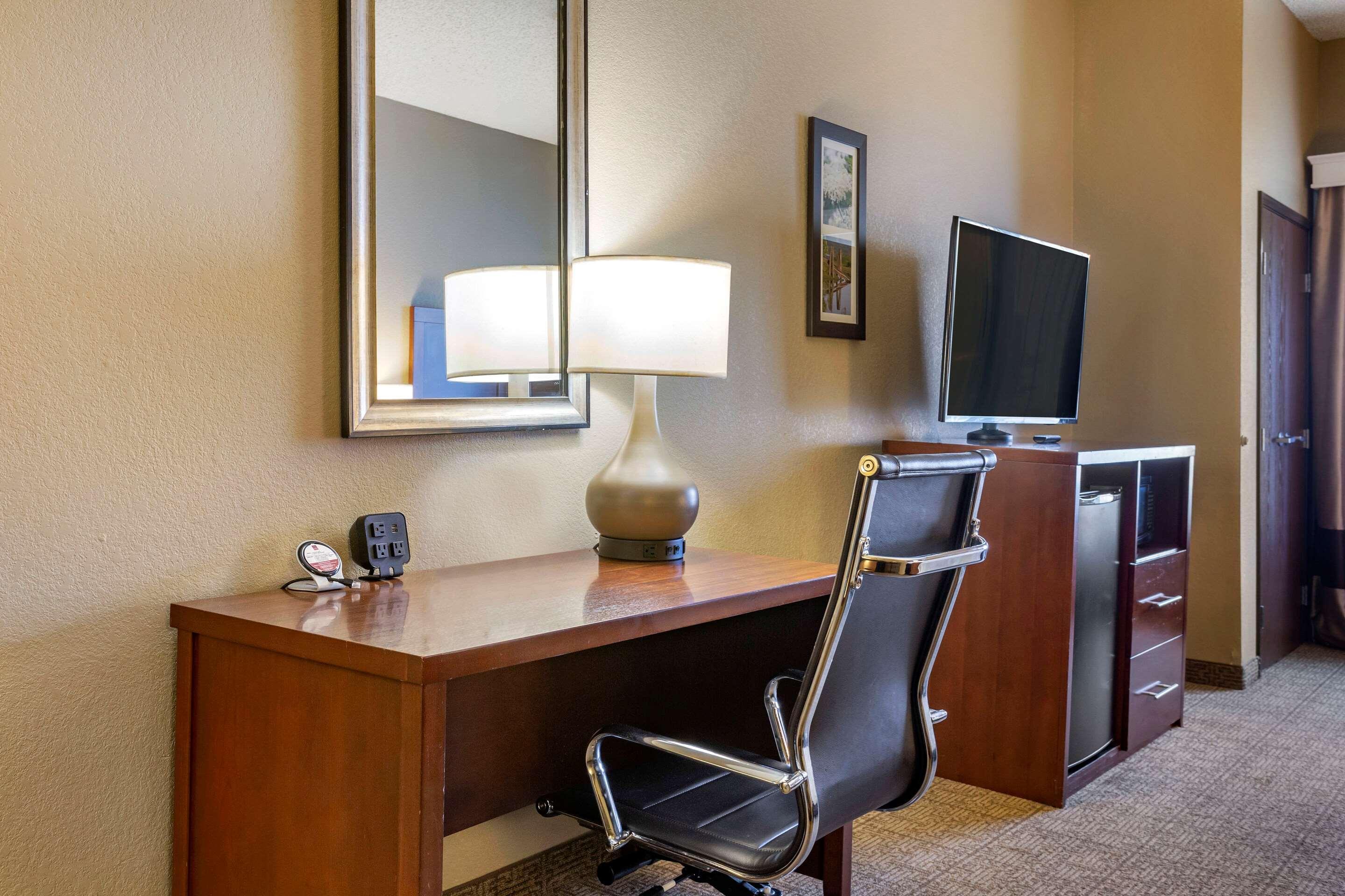 Comfort Suites Jonesboro University Area Kültér fotó